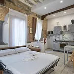 Apartment 3 Colonne *